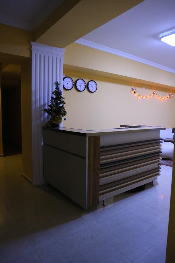 Batusihotel Батумі Екстер'єр фото